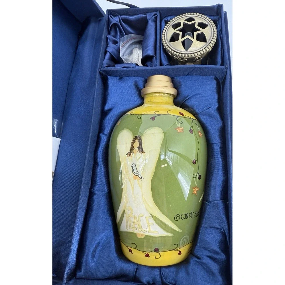 Ne' Qwa Art Fragrance Lamp Collection Cindy Shamp oil Angel Love Peace‎ Faith